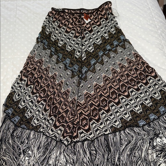 Missoni Black and White Fringe Skirt Chevron with gold copper threads asymmetric - Picture 5 of 9